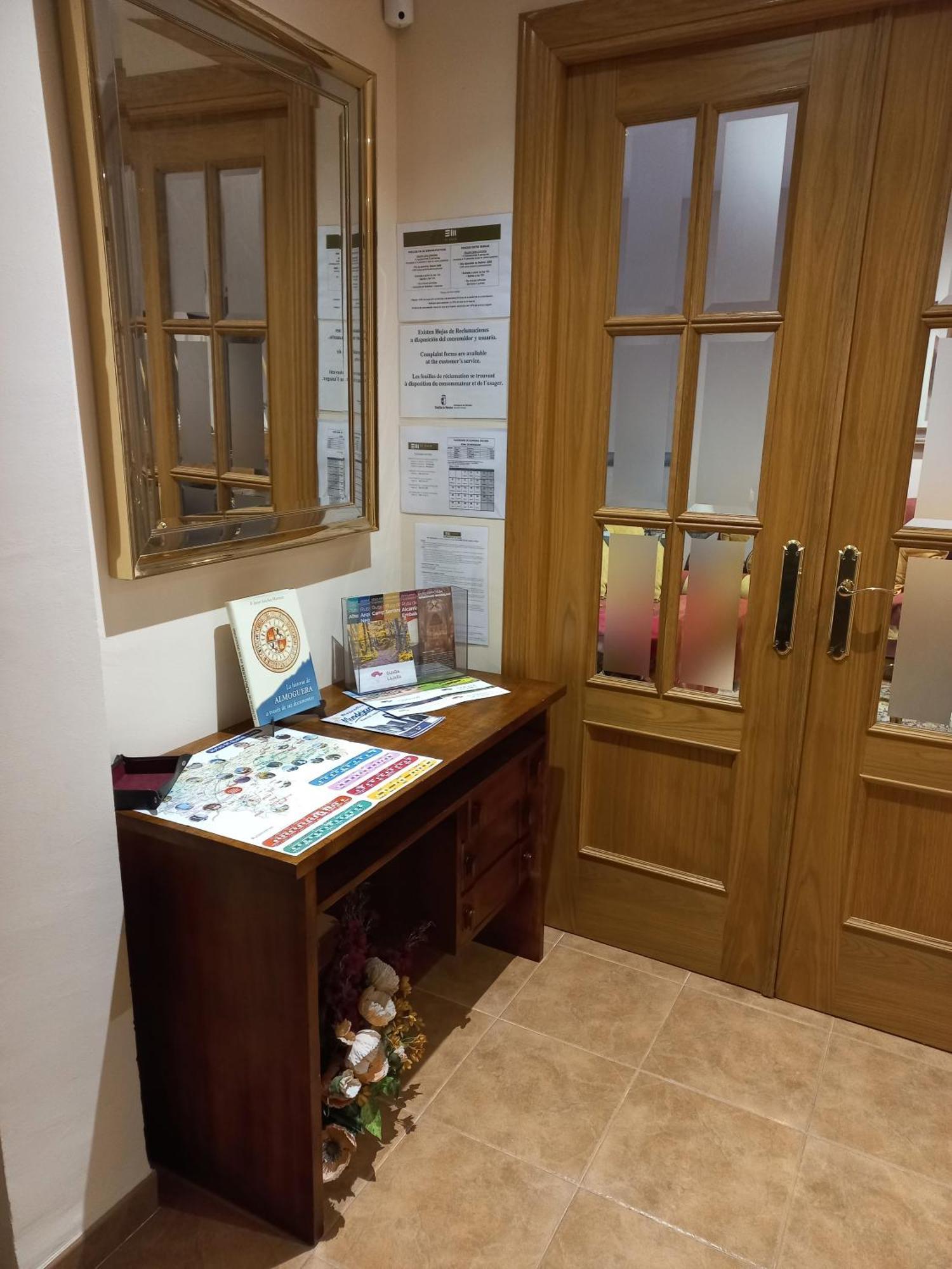 Almoguera Casa Rural El Raso מראה חיצוני תמונה